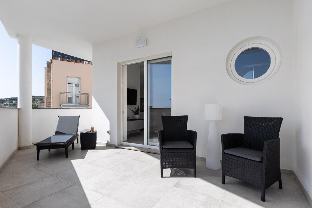 Oneweek Gaeta Suites And Apartments Exterior foto